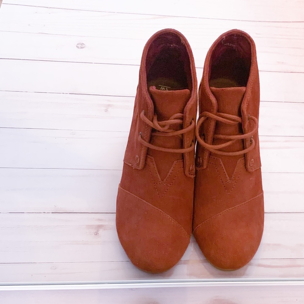 Orange/red Toms Wedge